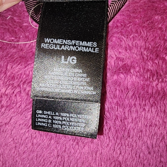 The North Face Women's size large lightweight fuzzy jacket - Picture 3 of 3